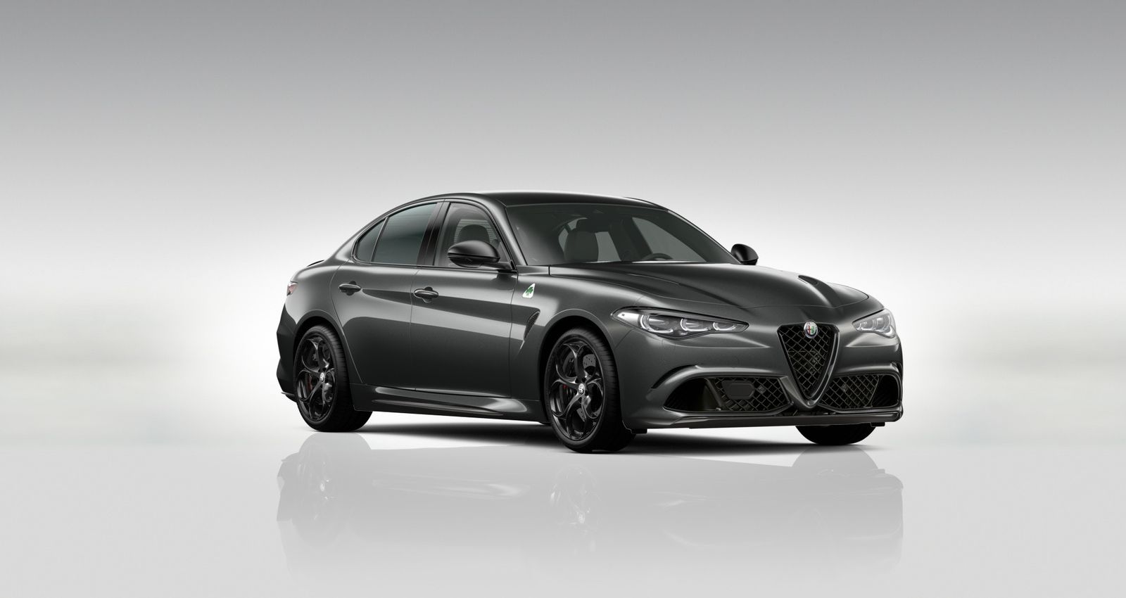 Alfa Romeo Giulia QV 2.9 V6 Bi-Turbo (520PS)| Sparco|Akra